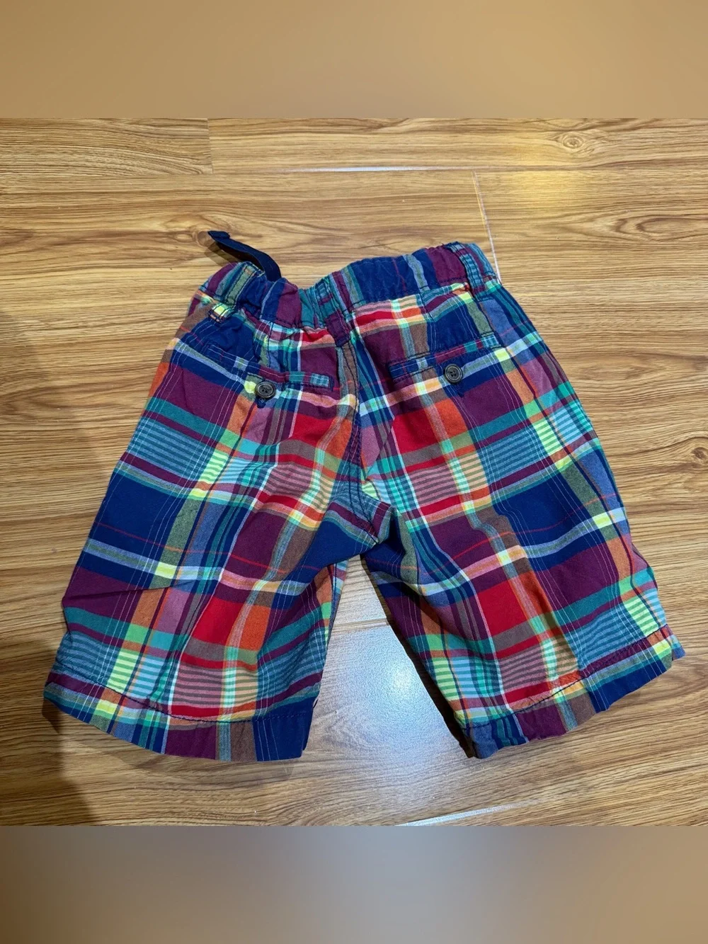 Preloved GAP Boys Multicolor Plaid Cotton Shorts — Red, Blue, Green